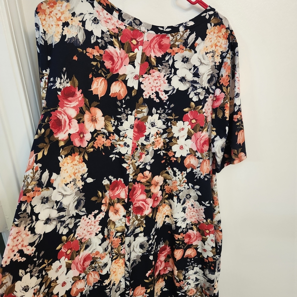 Floral Fantasy XXL Dress - Picture 4 of 4